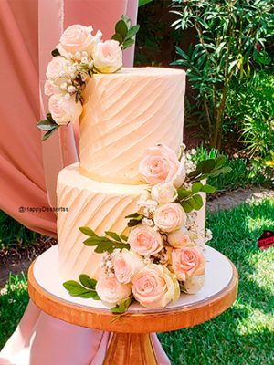 Pastel para Boda con Rosas Naturales