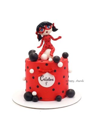 Pastel Lady Bug muñeca