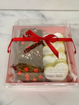 Brownies y Alfajores Lazo Rojo